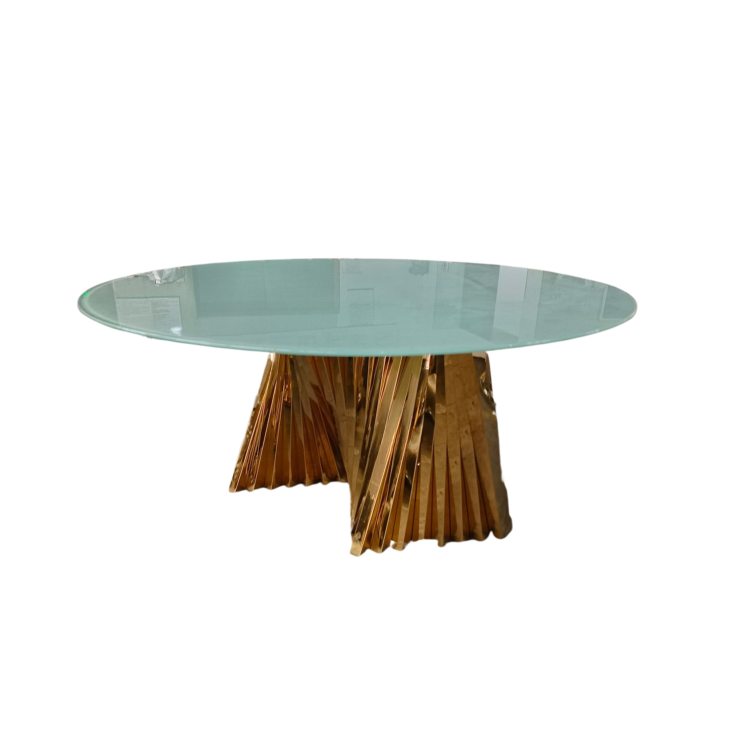 Everly Quinn Round Tables